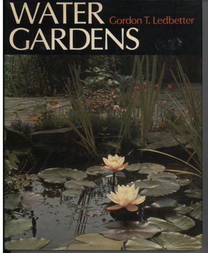 Imagen de archivo de Water Gardens a la venta por AwesomeBooks