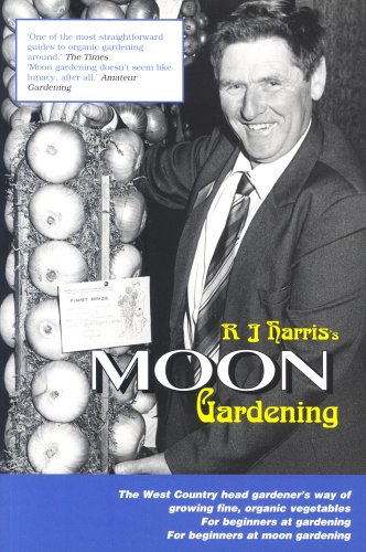 Beispielbild fr R J Harris's Moon Gardening zum Verkauf von WorldofBooks