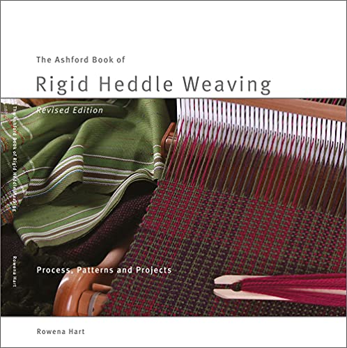 Imagen de archivo de The Ashford Book of Rigid Heddle Weaving a la venta por Bookplate