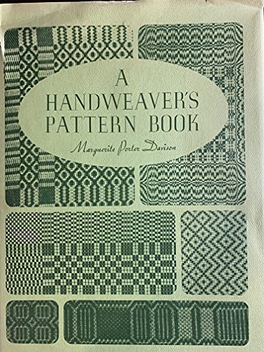 Imagen de archivo de A Handweaver's Pattern Book a la venta por Second Chances Used Books