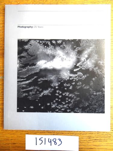 Imagen de archivo de Paul Caponigro: Photography, 25 years a la venta por Wm Burgett Bks and Collectibles