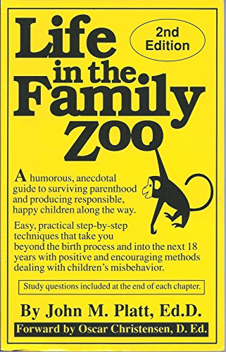 Beispielbild fr Life in the Family Zoo zum Verkauf von Wonder Book