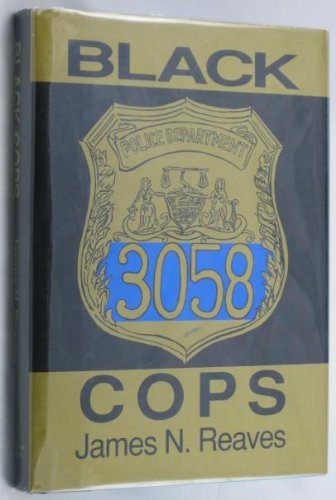 Imagen de archivo de Black Cops a la venta por Better World Books