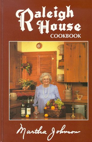 Imagen de archivo de Raleigh House Cookbook a la venta por Hawking Books