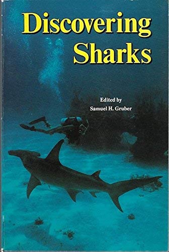 Imagen de archivo de Discovering Sharks a la venta por ThriftBooks-Atlanta