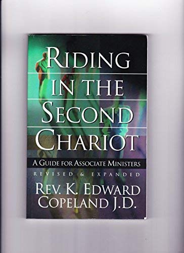 9780967351902: Riding in the Second Chariot - A Guide for Associate Ministers