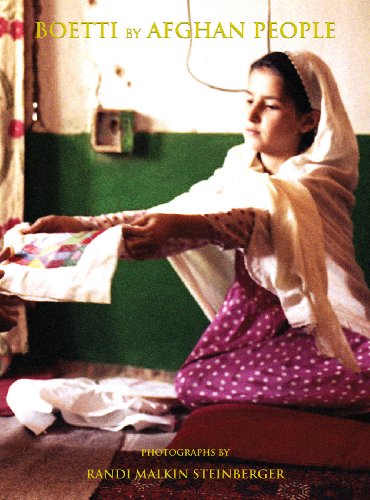 Beispielbild fr Boetti By Afghan People: Peshawar, Pakistan 1990 - Photographs by Randi Malkin Steinberger zum Verkauf von Powell's Bookstores Chicago, ABAA