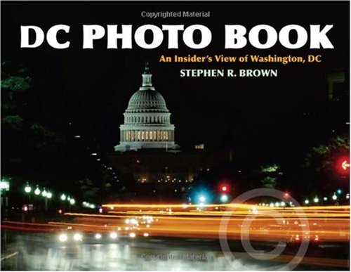 Beispielbild fr DC PHOTO BOOK: An Insider's View zum Verkauf von Wonder Book