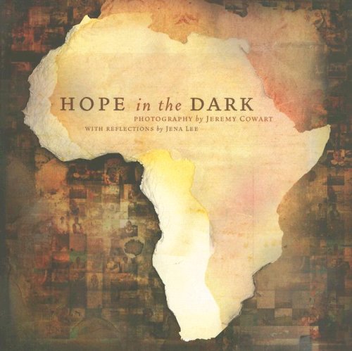 Beispielbild fr Hope in the Dark zum Verkauf von Wonder Book