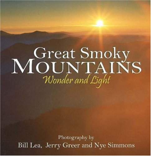 Imagen de archivo de Great Smoky Mountains Wonder and Light a la venta por ThriftBooks-Dallas