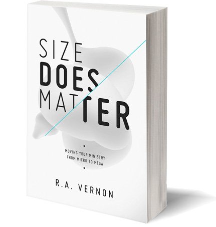 9780983430209: Size Does Matter - Moving Your Ministry From Micro to Mega