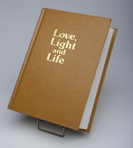 Imagen de archivo de Love, Light and Life; Events in the Life of a Great Master Soul [Kirpal Singh] a la venta por Save With Sam