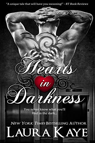 Beispielbild fr Hearts in Darkness zum Verkauf von Better World Books