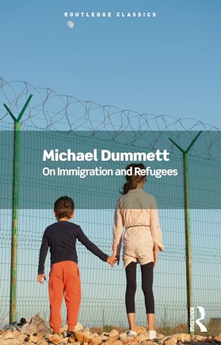 Imagen de archivo de On Immigration and Refugees a la venta por Blackwell's