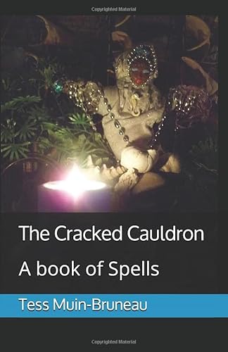 Imagen de archivo de The Cracked Cauldron: A book of Spells a la venta por HPB-Diamond