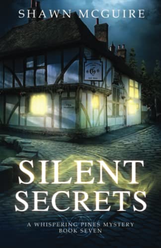 Imagen de archivo de Silent Secrets : A Whispering Pines Mystery, Book 7 a la venta por Better World Books