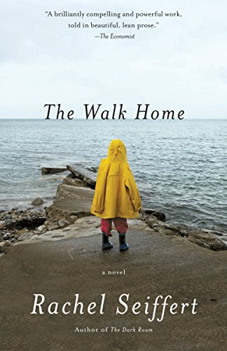 9781101873434: The Walk Home: A Novel (Vintage International)
