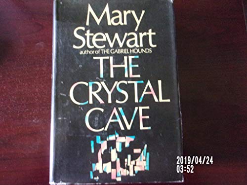 Imagen de archivo de The Crystal Cave a la venta por ThriftBooks-Reno