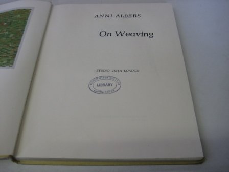 9781121721579: On Weaving