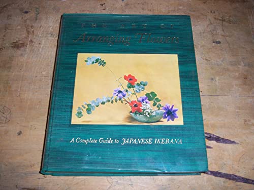 Ikebana: The Art of Arranging Flowers (9784805312667) - Tuttle Publishing