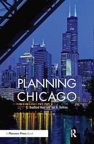 Beispielbild fr Planning Chicago zum Verkauf von Revaluation Books