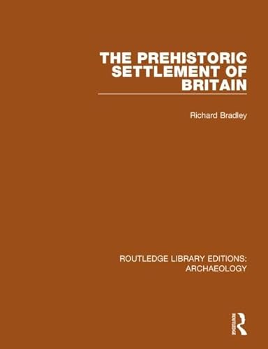 Imagen de archivo de The Prehistoric Settlement of Britain a la venta por Blackwell's