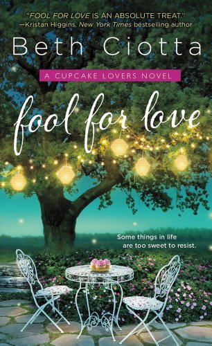 Beispielbild fr Fool for Love : A Cupcake Lovers Novel zum Verkauf von Better World Books