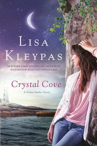 Beispielbild fr Crystal Cove : A Friday Harbor Novel zum Verkauf von Better World Books