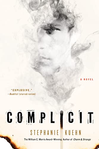 Beispielbild fr Complicit : A Novel zum Verkauf von Better World Books