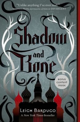 Beispielbild fr Shadow and Bone (Bonus Content Inside) Grisha Trilogy Series #1 zum Verkauf von Better World Books