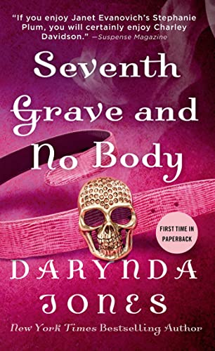 Beispielbild fr Seventh Grave and No Body (Charley Davidson) zum Verkauf von Goodwill Books