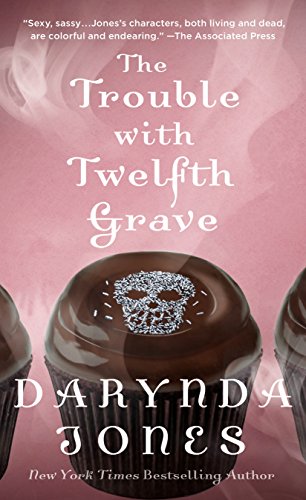 Beispielbild fr The Trouble with Twelfth Grave : A Charley Davidson Novel zum Verkauf von Better World Books