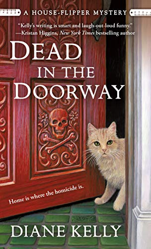 Beispielbild fr Dead in the Doorway : A House-Flipper Mystery zum Verkauf von Better World Books