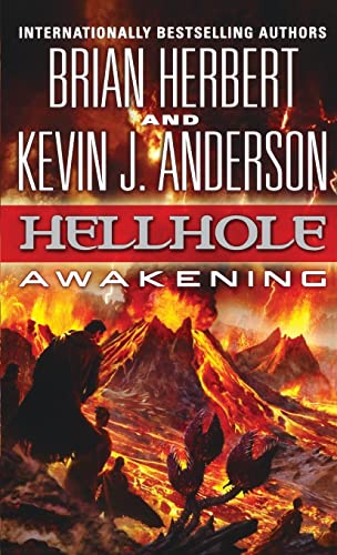 9781250311627: Hellhole: Awakening (Hellhole Trilogy) [Idioma Ingls]: 2 (Hellhole Trilogy, 2)