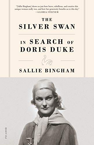 Imagen de archivo de Silver Swan a la venta por Bookoutlet1