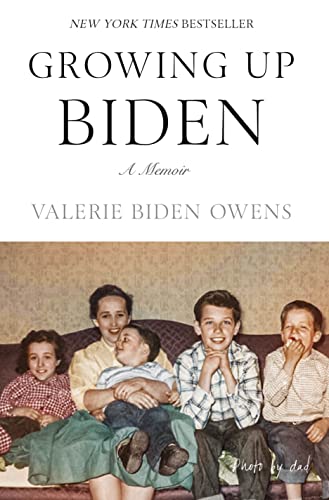 Imagen de archivo de Growing Up Biden A Memoir a la venta por SecondSale