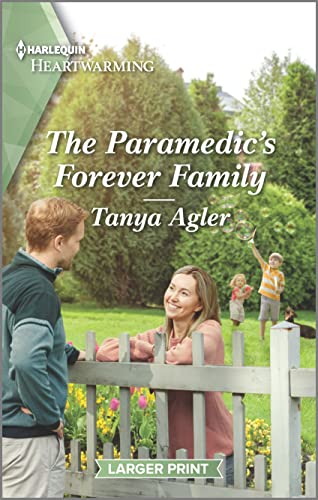 Beispielbild fr The Paramedic's Forever Family: A Clean Romance (Smoky Mountain First Responders, 2) zum Verkauf von SecondSale