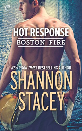 9781335471376: Hot Response: A Firefighter Romance