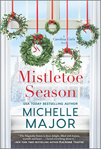 9781335477026: Mistletoe Season (Carolina Girls)