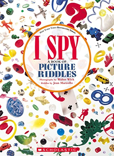 Imagen de archivo de I Spy: A Book of Picture Riddles a la venta por Goodwill of Colorado