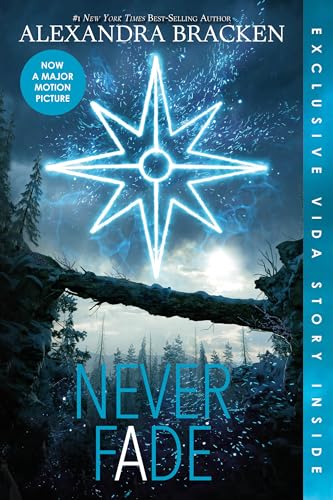 9781368022460: Never Fade (Bonus Content)-The Darkest Minds, Book 2: With Bonus Content (A Darkest Minds Novel)