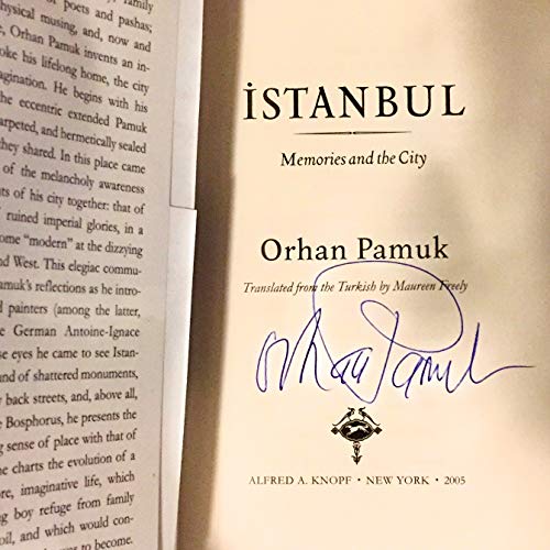 Beispielbild fr Istanbul: Memories and the City zum Verkauf von Wonder Book