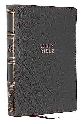 Beispielbild fr NKJV, Compact Center-Column Reference Bible, Gray Leathersoft, Red Letter, Comfort Print zum Verkauf von Blackwell's