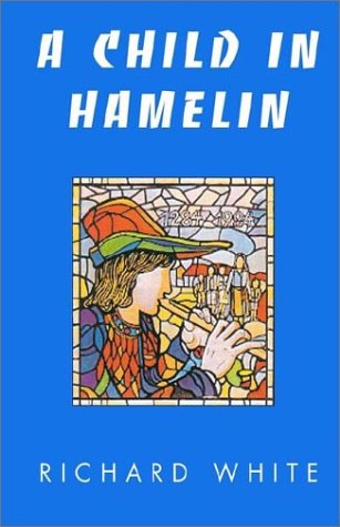 9781401056230: A Child in Hamelin