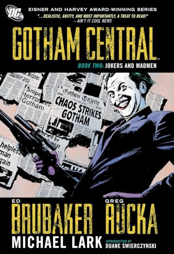 Imagen de archivo de Gotham Central Book 2: Jokers and Madmen a la venta por Bookoutlet1