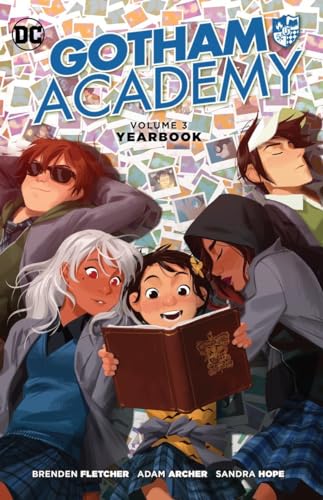 Imagen de archivo de Gotham Academy Vol. 3: Yearbook a la venta por BooksRun