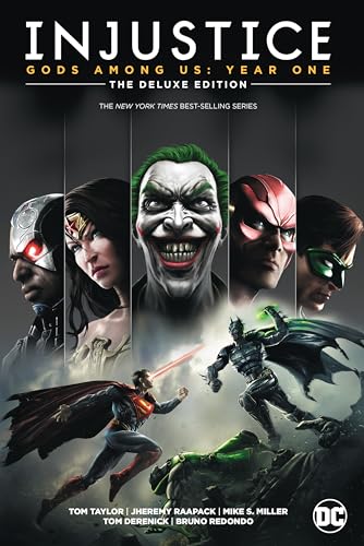 Imagen de archivo de Injustice: Gods Among Us: Year One: The Deluxe Edition a la venta por Books From California