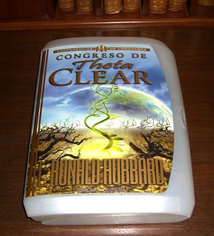 Scientology Congreso de Theta Clear, Cased Set of 6 Audio CDs & 2 Books (9781403122926) by L. Ron Hubbard