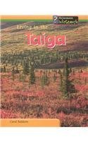 9781403432360: Living in the Taiga