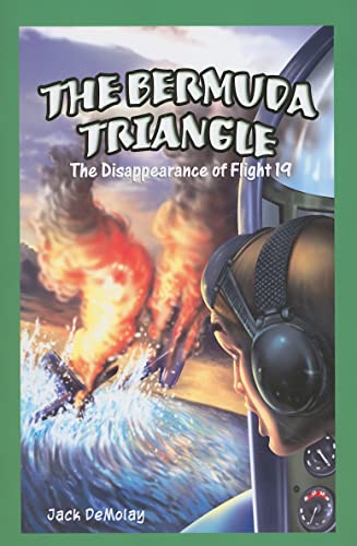 Beispielbild fr The Bermuda Triangle: The Disappearance of Flight 19 (Jr. Graphic Mysteries) zum Verkauf von SecondSale